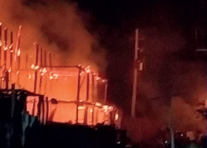 Voraz incendio en Dibulla arrasó su zona turística