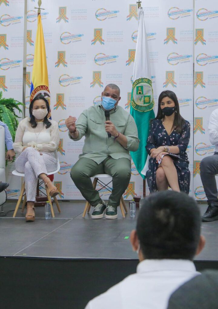 Ministros, senador y magistrado del CNE dialogan sobre calidad educativa en Uniguajira